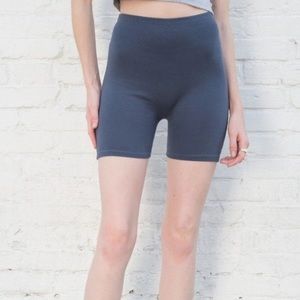 BRANDY MELVILLE BIKER SHORTS IN BLUE